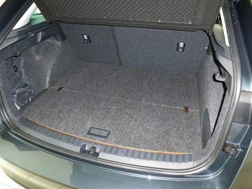 Skoda Scala Ladeboden