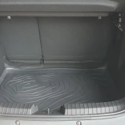 Dacia Duster III  Ladeboden