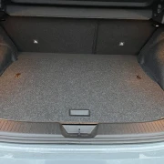 Nissan Qashqai Ladeboden, leicht ansteigend