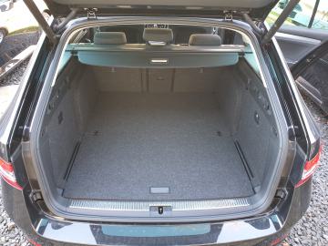 Skoda Superb III Ladeboden