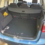 VW Touran II Ladeboden
