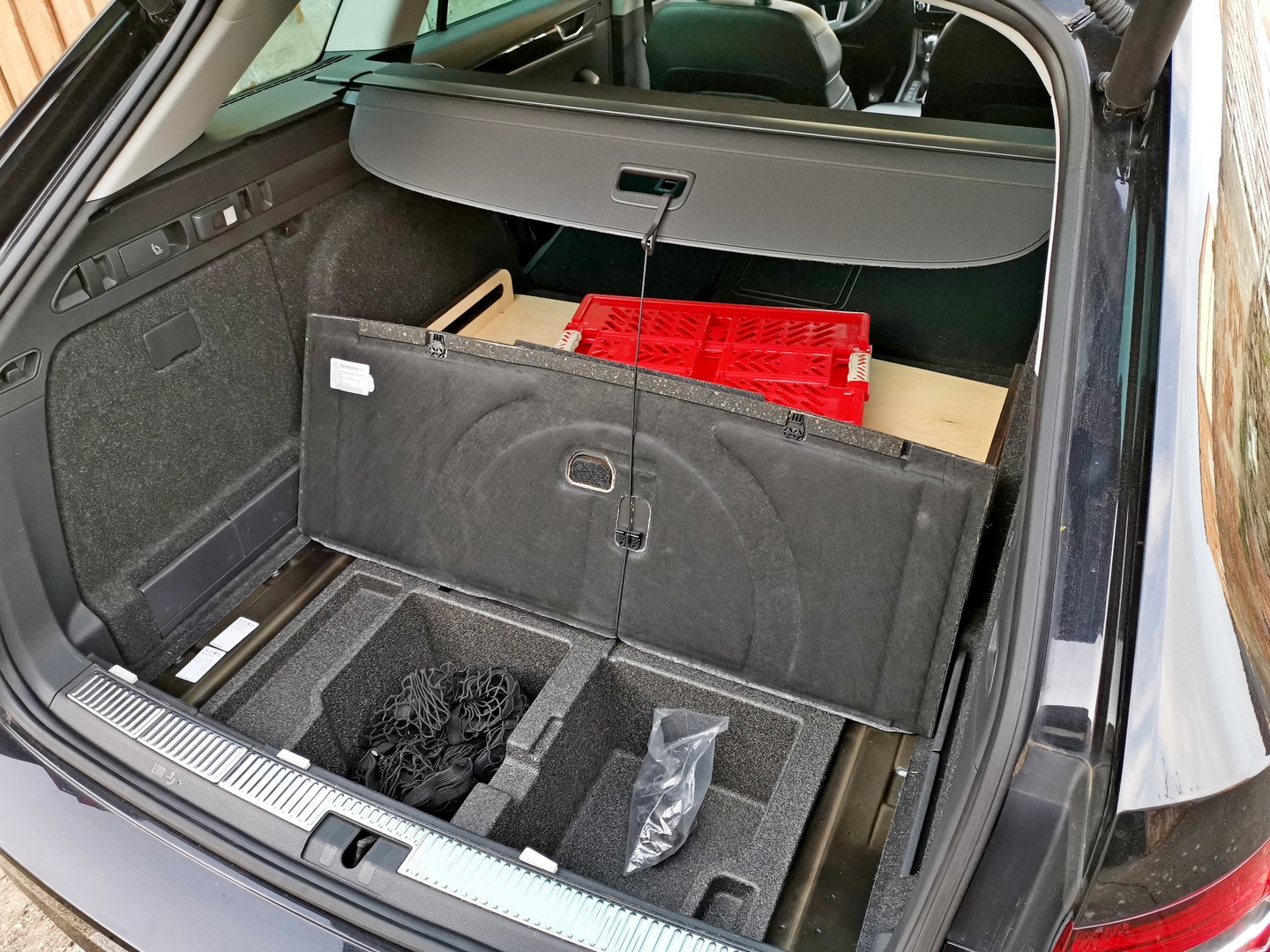 Skoda Superb III Ladeboden