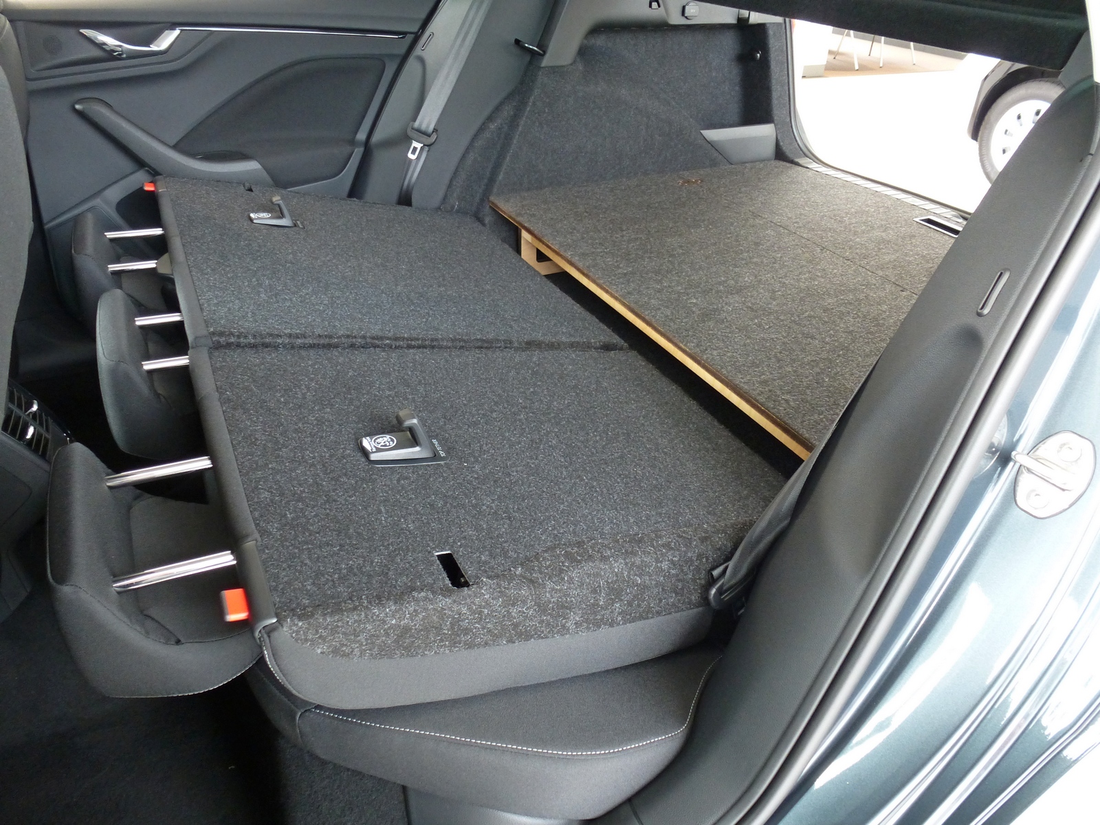 Skoda Scala Ladeboden