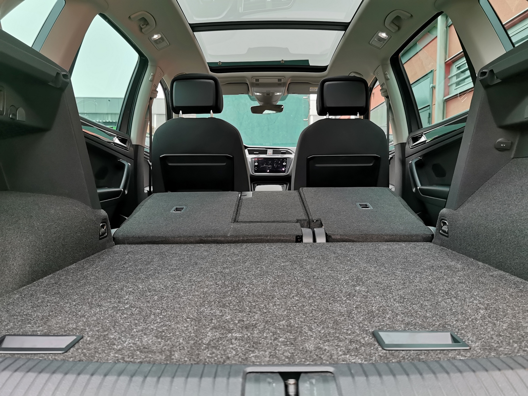 VW Tiguan II  Hundebox Version