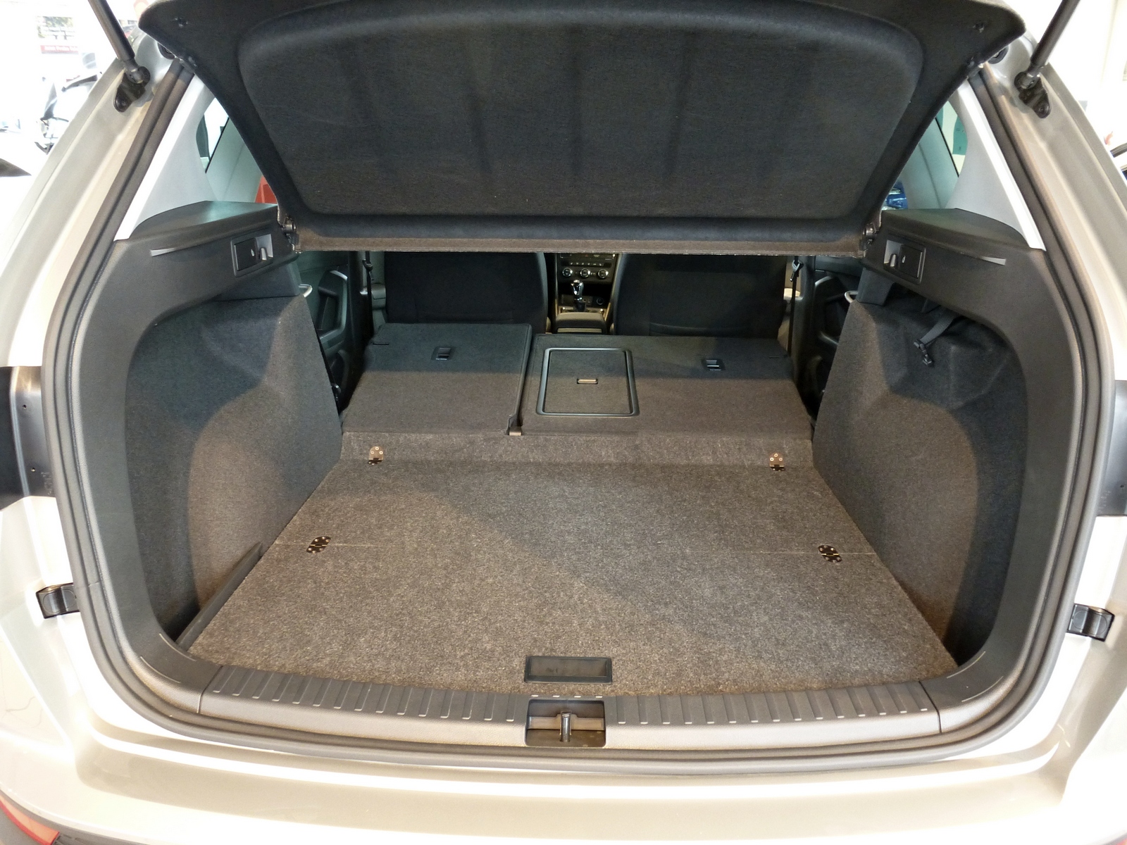 Cupra Ateca Ladeboden - Standard Version