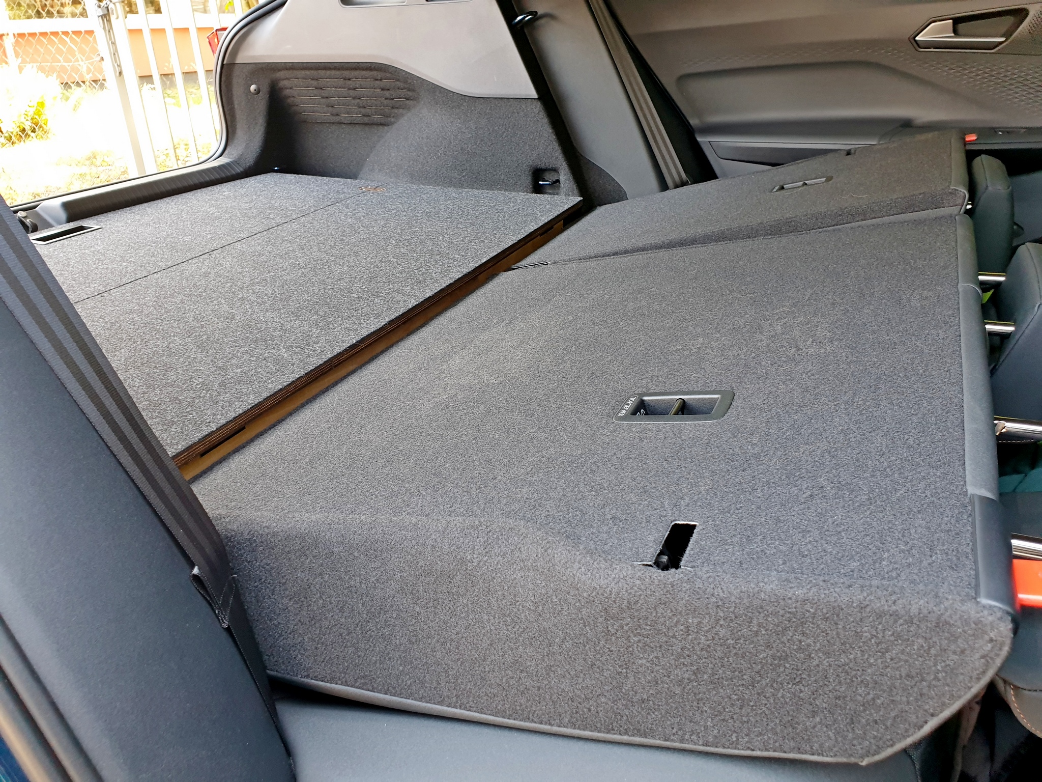 Cupra Born Ladeboden