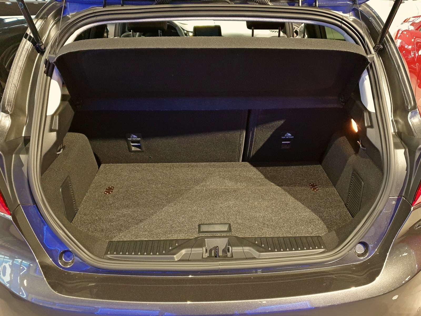 Ford Fiesta Ladeboden