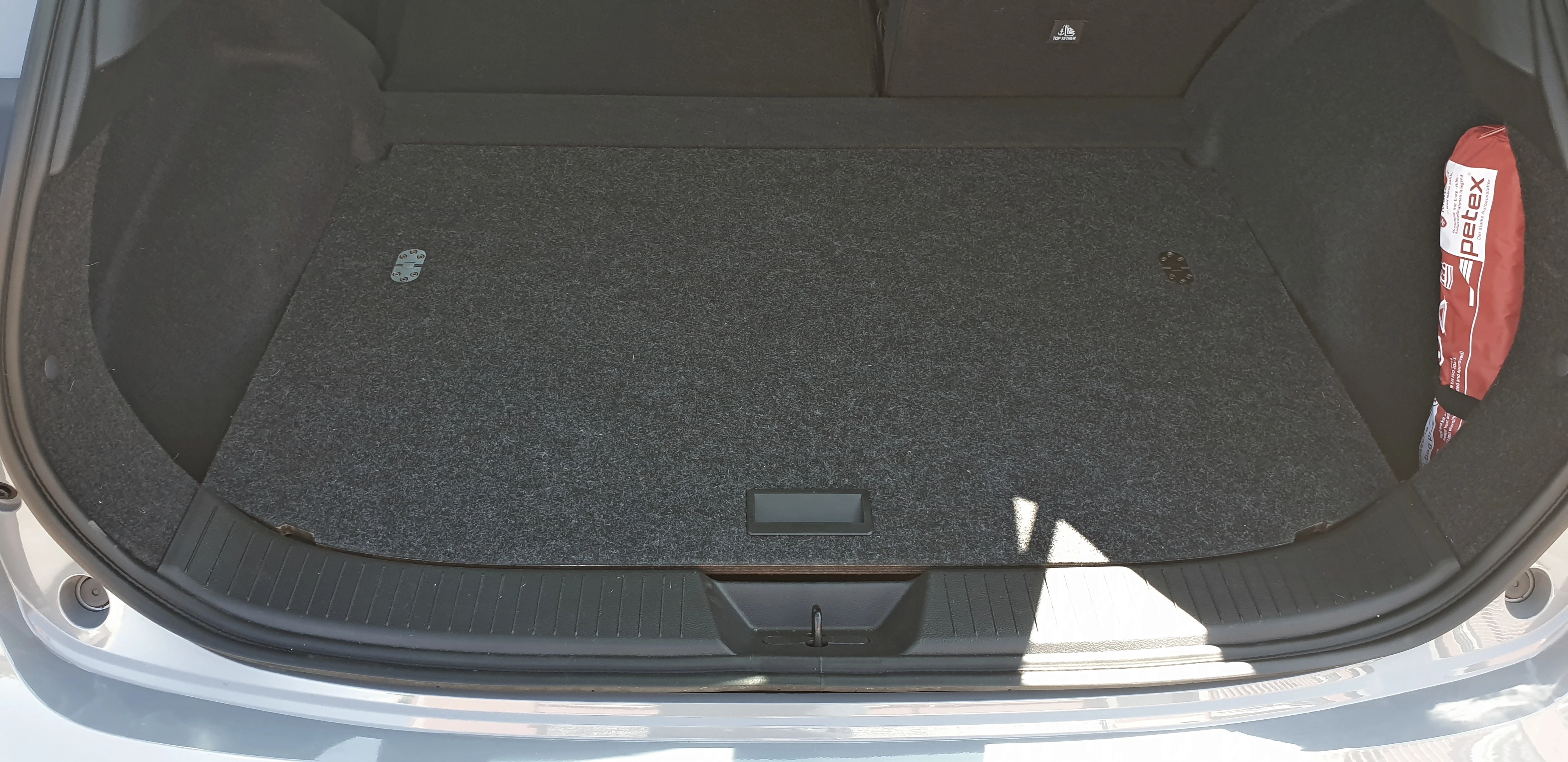 Nissan Qashqai Ladeboden, leicht ansteigend