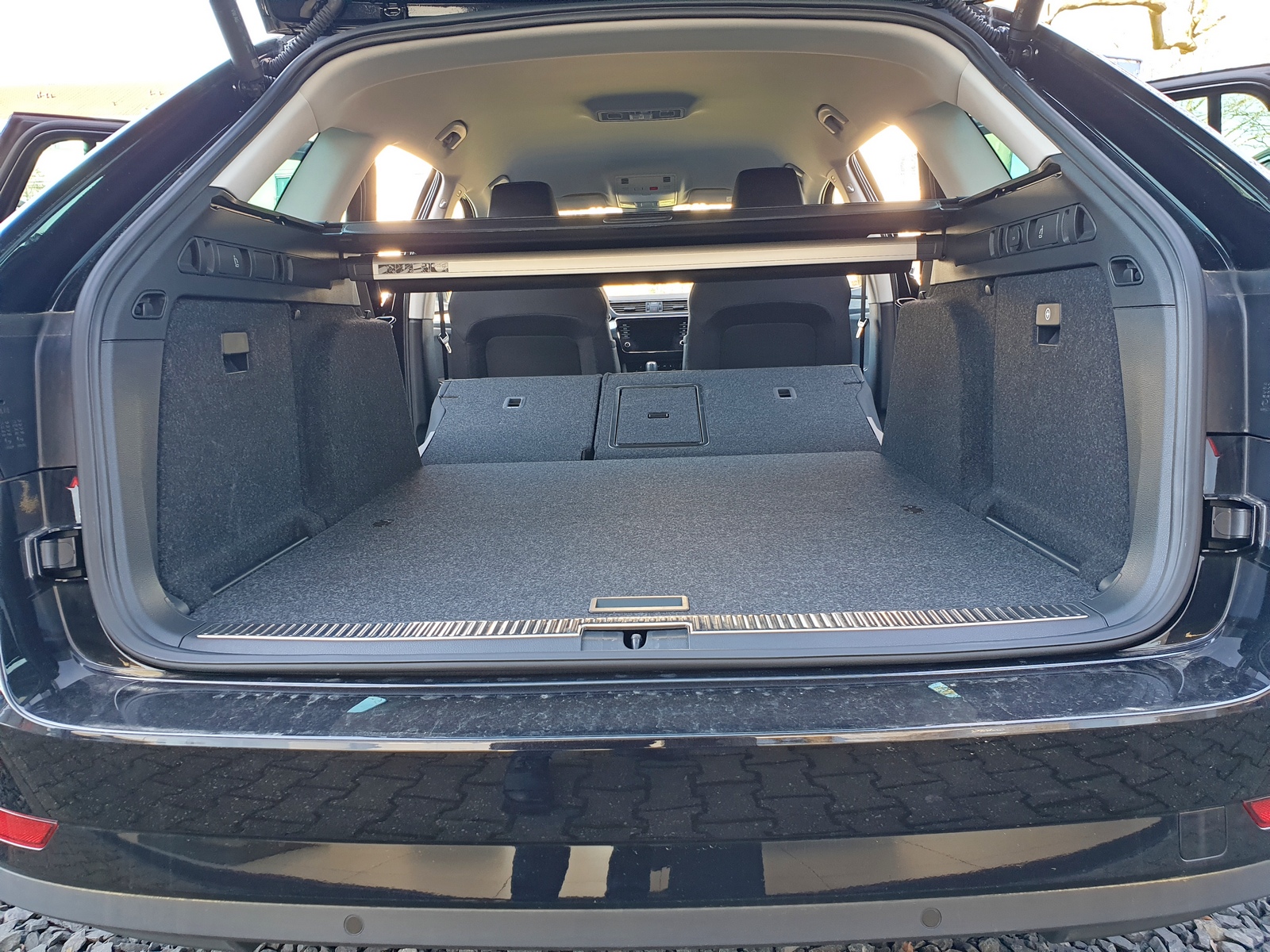 Skoda Superb III Ladeboden